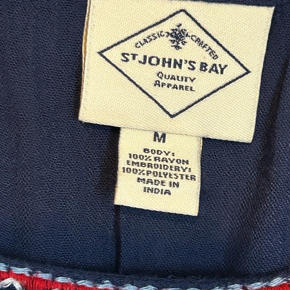 St. John’s Bay Navy Blue Embroidered Boho Peasant Top Size M - Picture 7 of 8